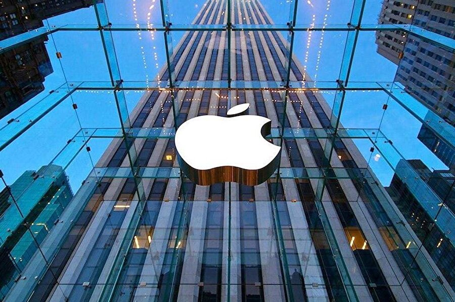 Apple'ın başı, 'iPad patlamasıyla' dertte.