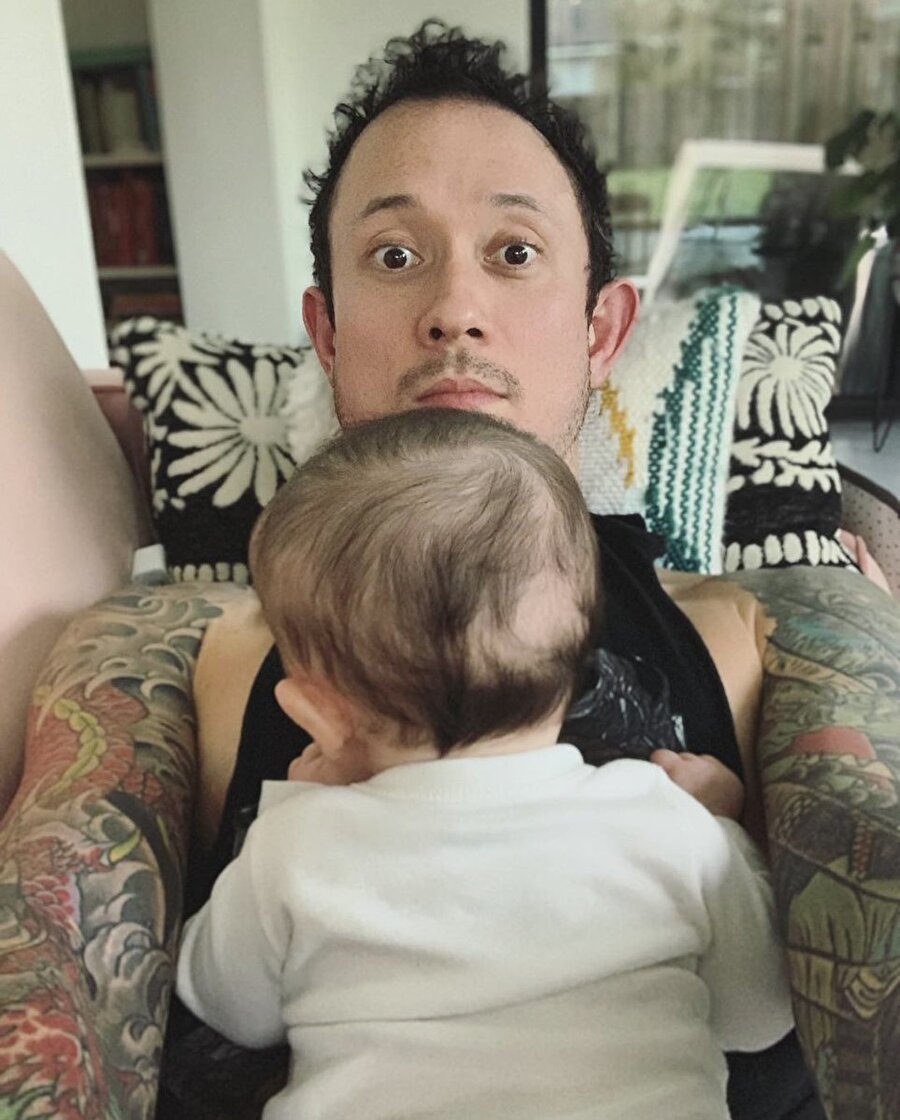 ​Adamın kolu yok sandım