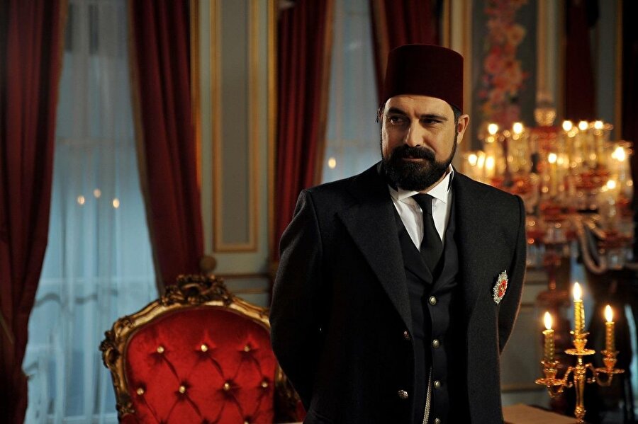 Payitaht Abdülhamid dizisinin başrol oyuncusu Bülent İnal.