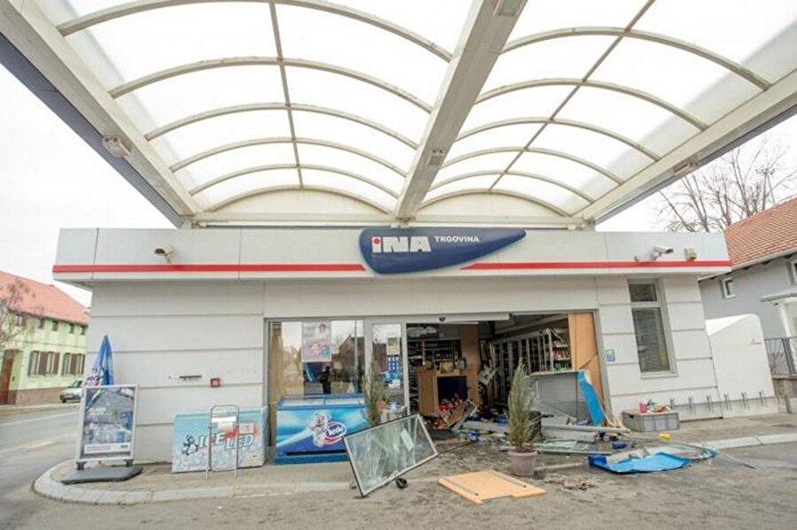 Petar Bockaj'ın daldığı benzinliğin son hali.