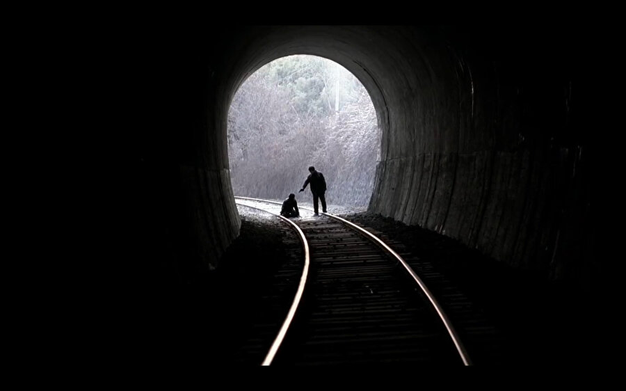 Hatırla, heplik ve hiçlik yoktu.