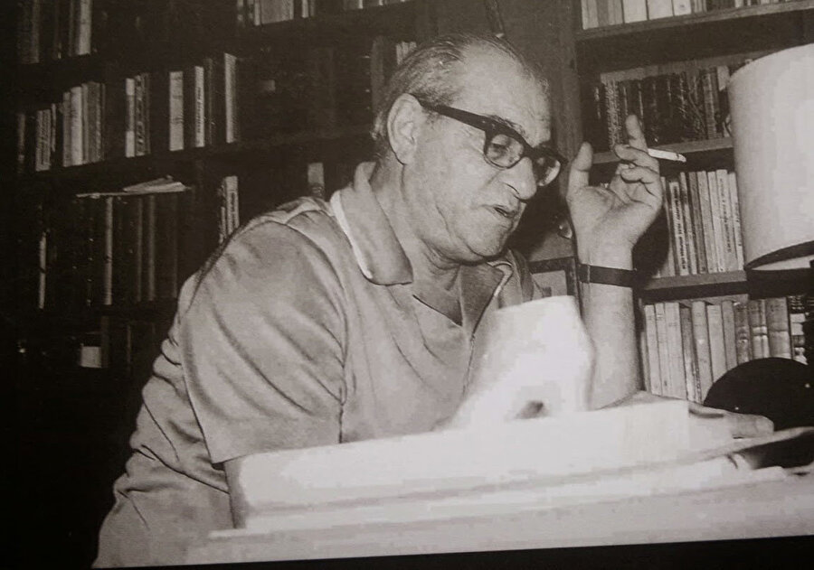 1910 yılında İstanbul'da dünyaya gelen Kemal Tahir, Marksizm'i Türklere anlatmak istedi.