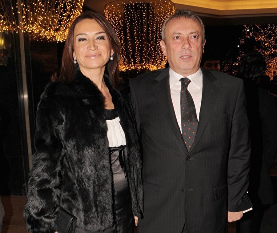 Demet Akbağ'ın eşi Zafer Çika, geçirdiği trafik kazası sonucu hayatını kaybetti.