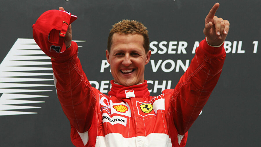 Efsane Michael Schumacher'in, geçirdiği kayak kazası sonrası vücudunun büyük bölümü felç kaldı.