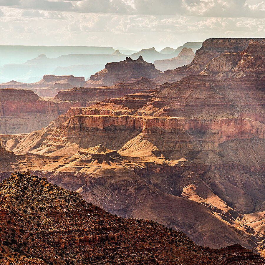 Büyük Kanyon'un sırtlarında yürüyüş