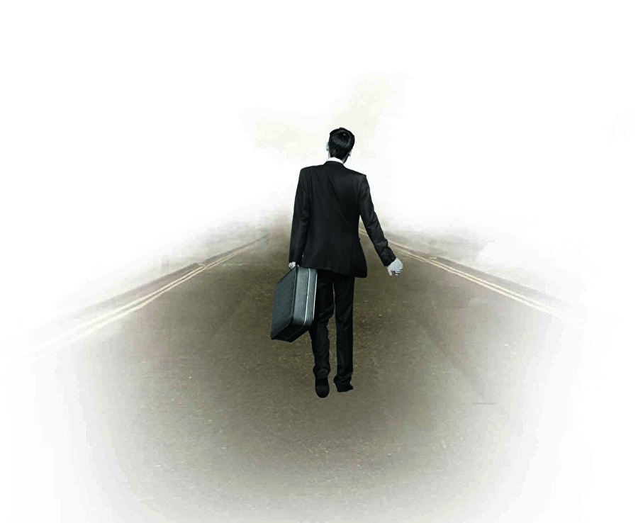 Artık bütün yollar benim, her yerde bir yuva arayabilirim ama ne kadar yol gidersem gideyim dünya yuvası olmayan herkese daracık.