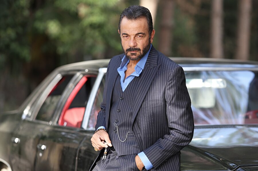 Kerem Alışık babası Sadri Alışık'ı 24. ölüm yılında andı.
