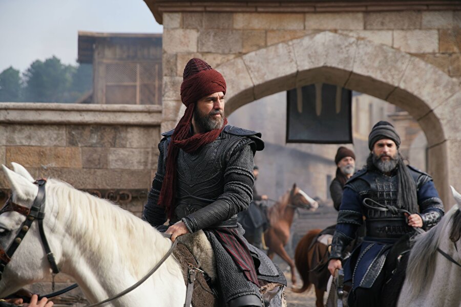 Diriliş Ertuğrul.