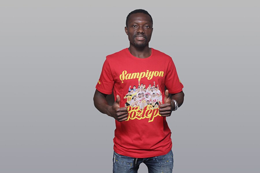 Sakatlığı bulunan Traore, Göztepe'de kalmak istiyor.