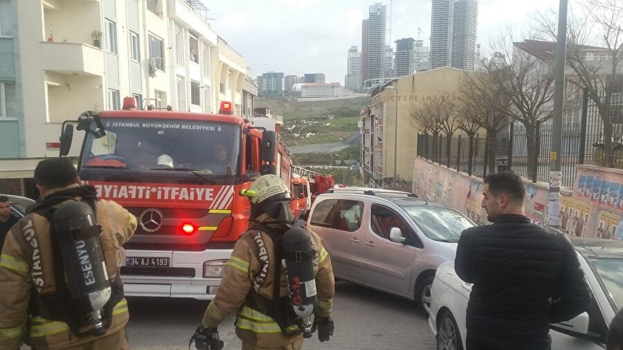 Esenyurt'ta bir okulda yangın çıktı.