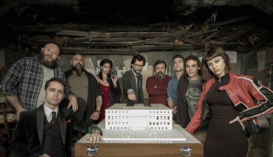 Le Casa De Papel, İspanyol yapımı bir Netflix dizisi.