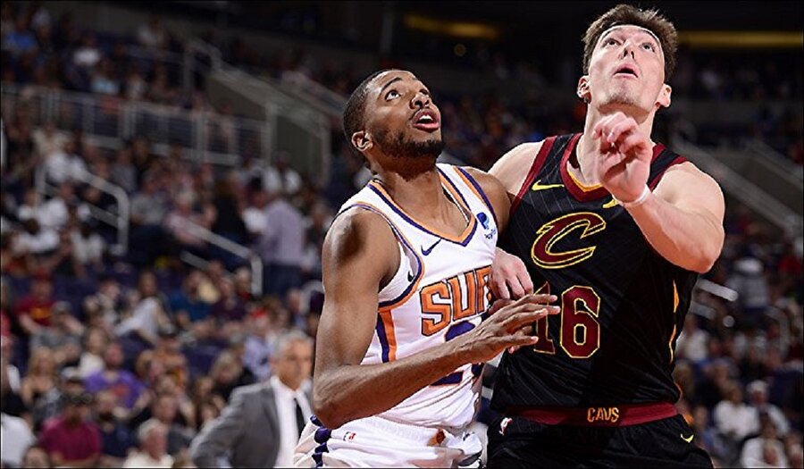 Cedi Osman, Suns karşısında varlık gösteremedi.