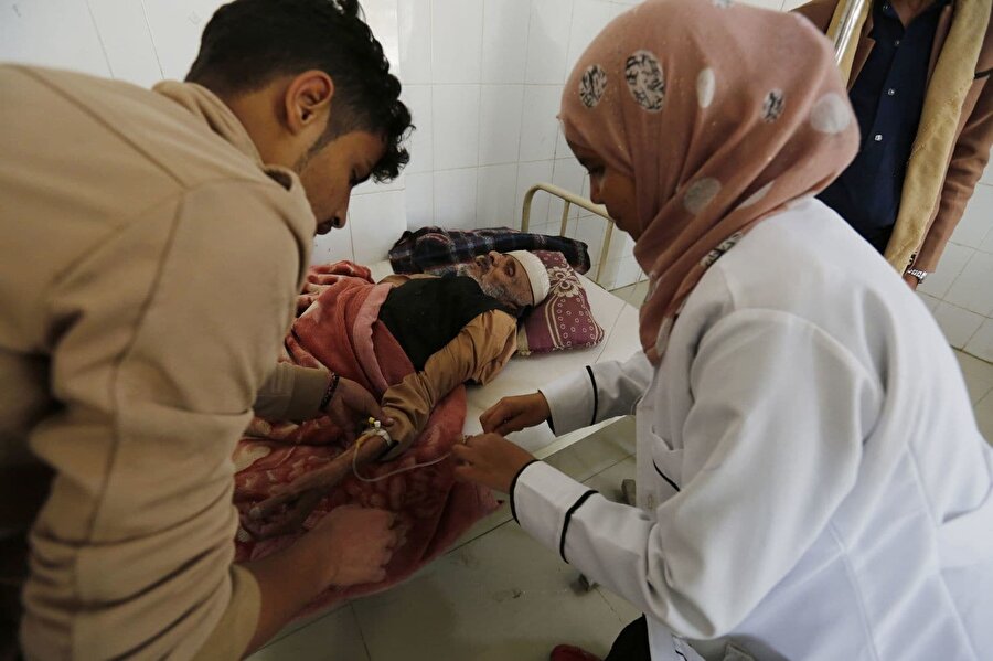 Yemen'de tıbbi malzemedeki yetersizlik ve kötü hastane koşulları kolera salgınıyla mücadeleyi bir kat daha zorlaştırıyor