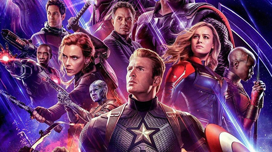 Avengers: Endgame daha vizyona girmeden ön bilet satışlarıyla rekor kırdı.