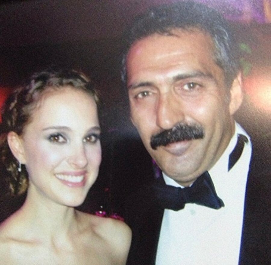 Yavuz Bingöl'le aynı karede olunca Natalie Portman otomatikman elti olmuş
