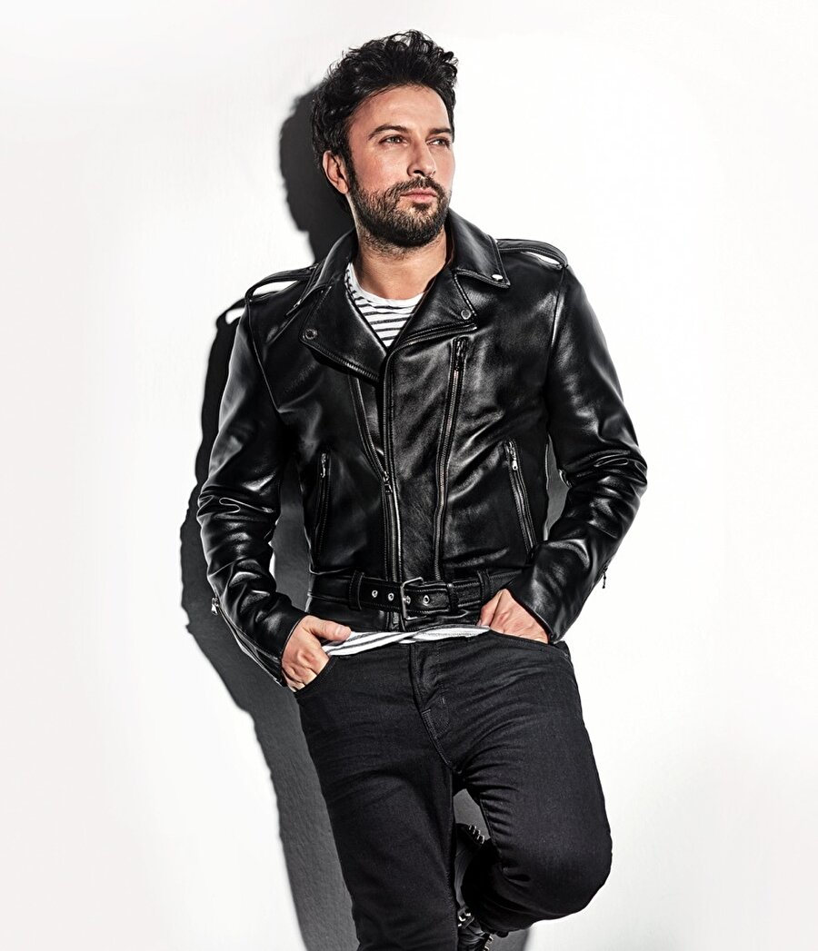 Tarkan, kızı ve eşi ile Almanya'da yaşıyor.