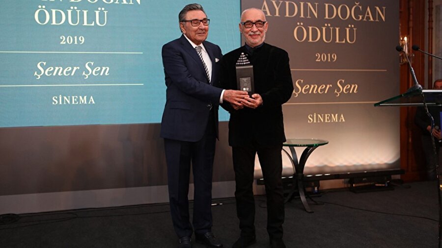 Şen Şen yaptığı konuşmada, oyunculuk hakkında düşüncelerini paylaştı. 