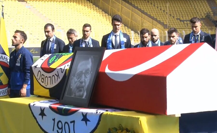 Can Bartu'ya veda törenine sarı-lacivertli futbolcular da katıldı.