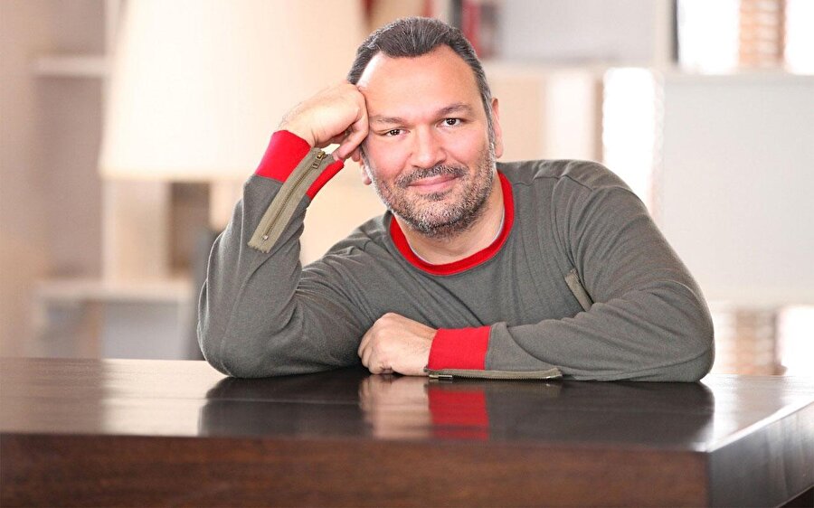 Ali Sunal.
