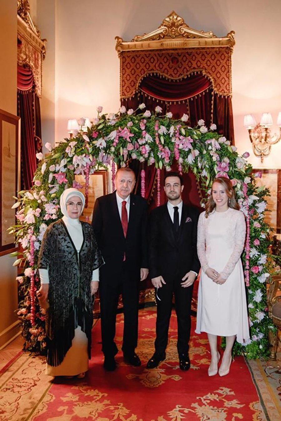 yildirim demiroren in kizi evlendi