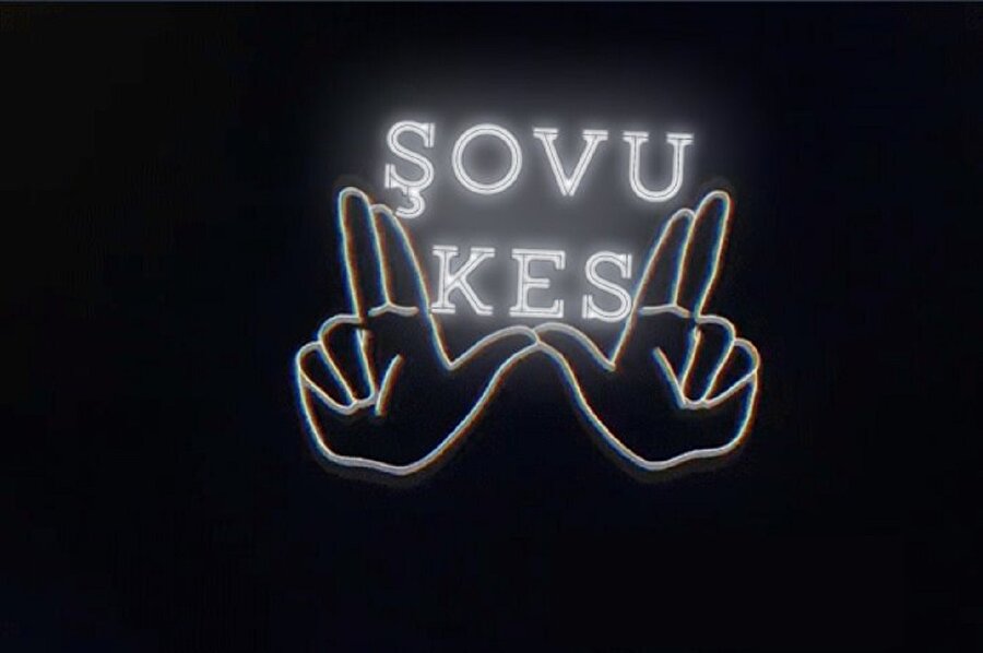 ​Arkadaş ortamında abartılı şaka yapan kişiler