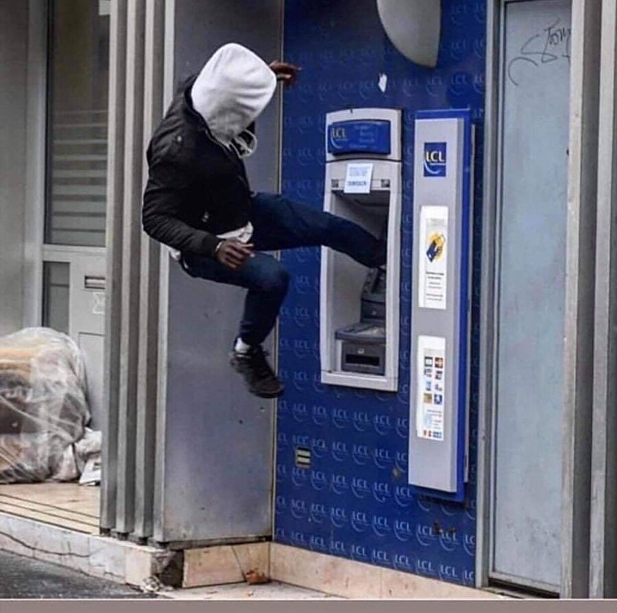 ​Ne demek 10 lira vermiyorsun