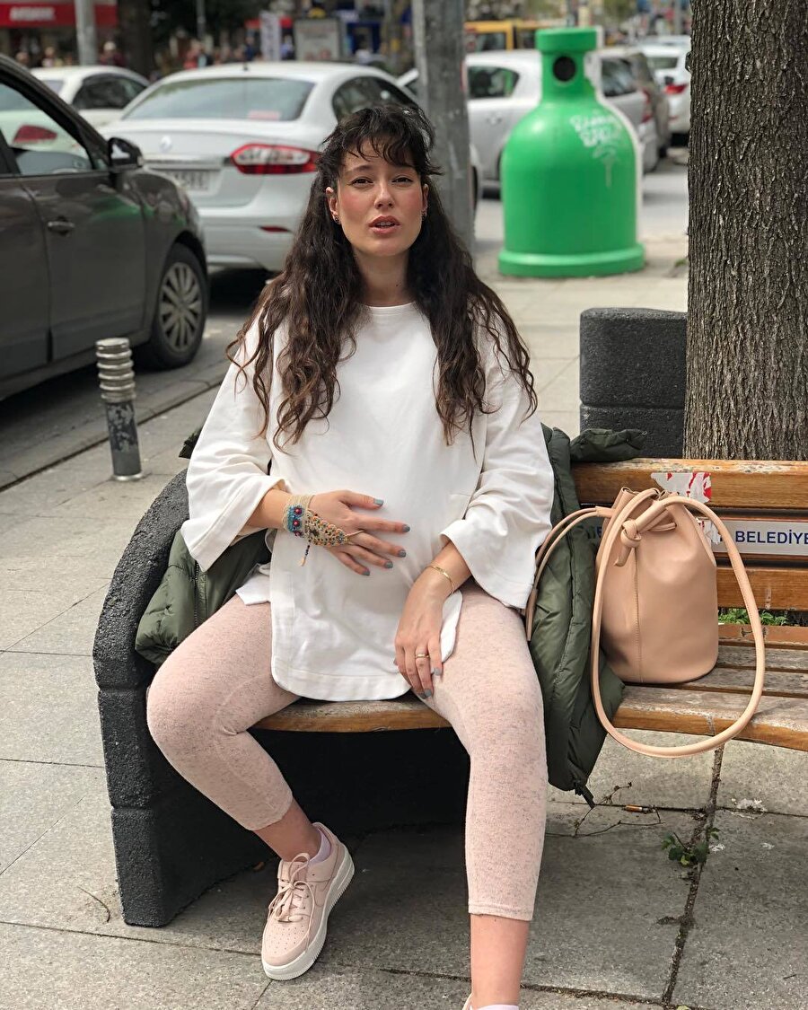 Pelin Akil.