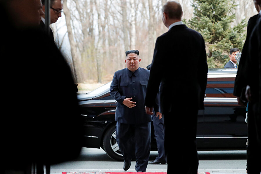Putin Ve Kim Ilk Kez Bir Araya Geldi Toplantilar Gun Boyu Devam Edecek