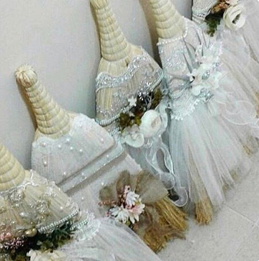 Yeni gelinler sizi bu süpürgelerle süpürmemizi istemiyorsanız artık vazgeçin