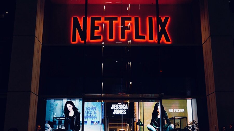 Netflix birçok dijital yayın platformunun önünü açarak, anlaşmalar imzalamalarını sağladı.
