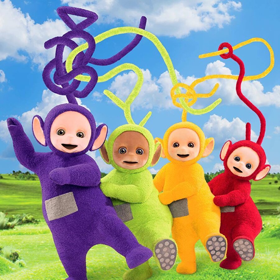 Yeşilli tüm bu garipliğin farkında...