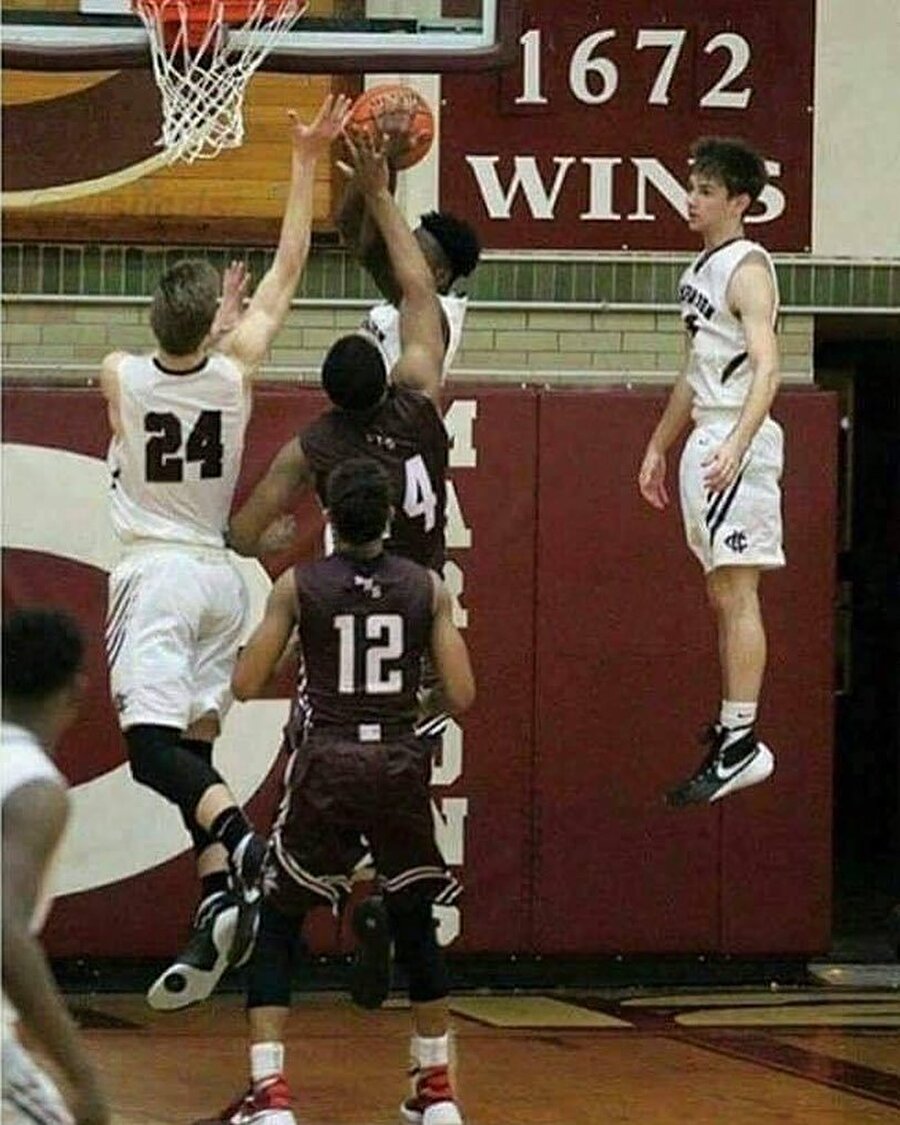 Havada durdum şahitlerim var