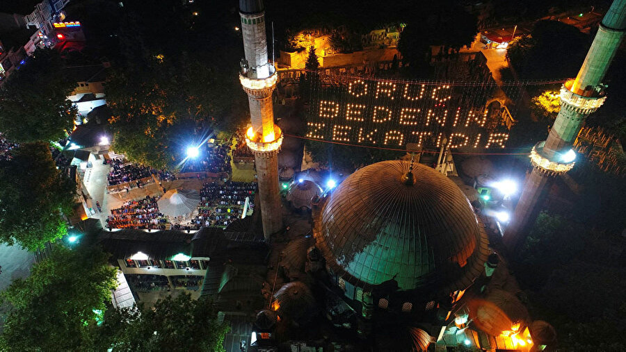 İstanbul'un tarihi mekanları ve ibadethaneleriyle meşhur semti: Eyüp.