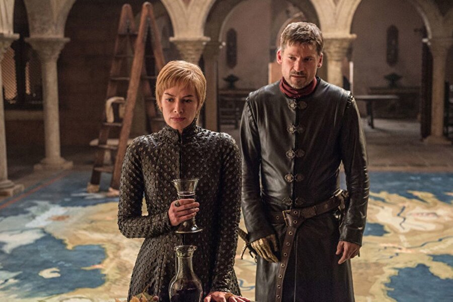 5. Ve Cersei, Jaime ile birlikte ölüyor ​

                                    
                                    
                                
                                