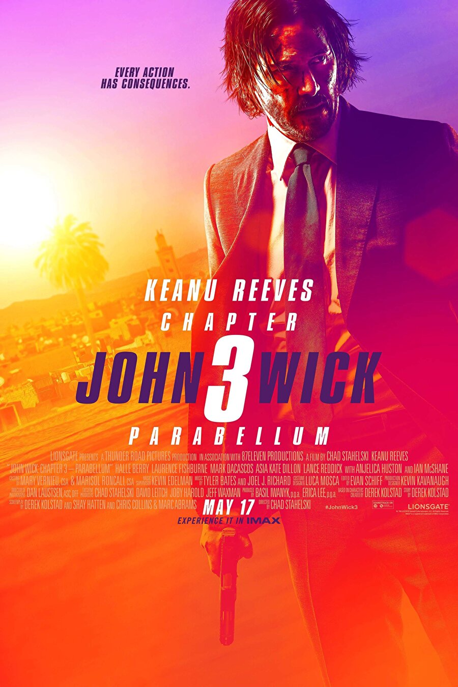 John Wick 3: Parabellum
Keanu Reeves'in başrolünde yer aldığı aksiyon serisinin üçüncü filmi olan "John Wick 3: Parabellum" bugün izleyici ile buluşacak.Serinin yeni bölümü, ikinci filmin sonu itibarıyla ölüsüne 14 milyon dolar değer biçilen ve gizli suikastçı birliğinden atılan John Wick'in, dünyanın bütün suikastçıları peşindeyken verdiği hayatta kalma mücadelesini konu ediniyor.Keanu Reeves'a başrolde Ian McShane, Halle Berry, Laurence Fishburne, Anjelica Huston, Asia Kate Dillon, Jason Mantzoukas ve Lance Reddick'in eşlik ettiği filmin yönetmen koltuğunda Chad Stahelski oturuyor.