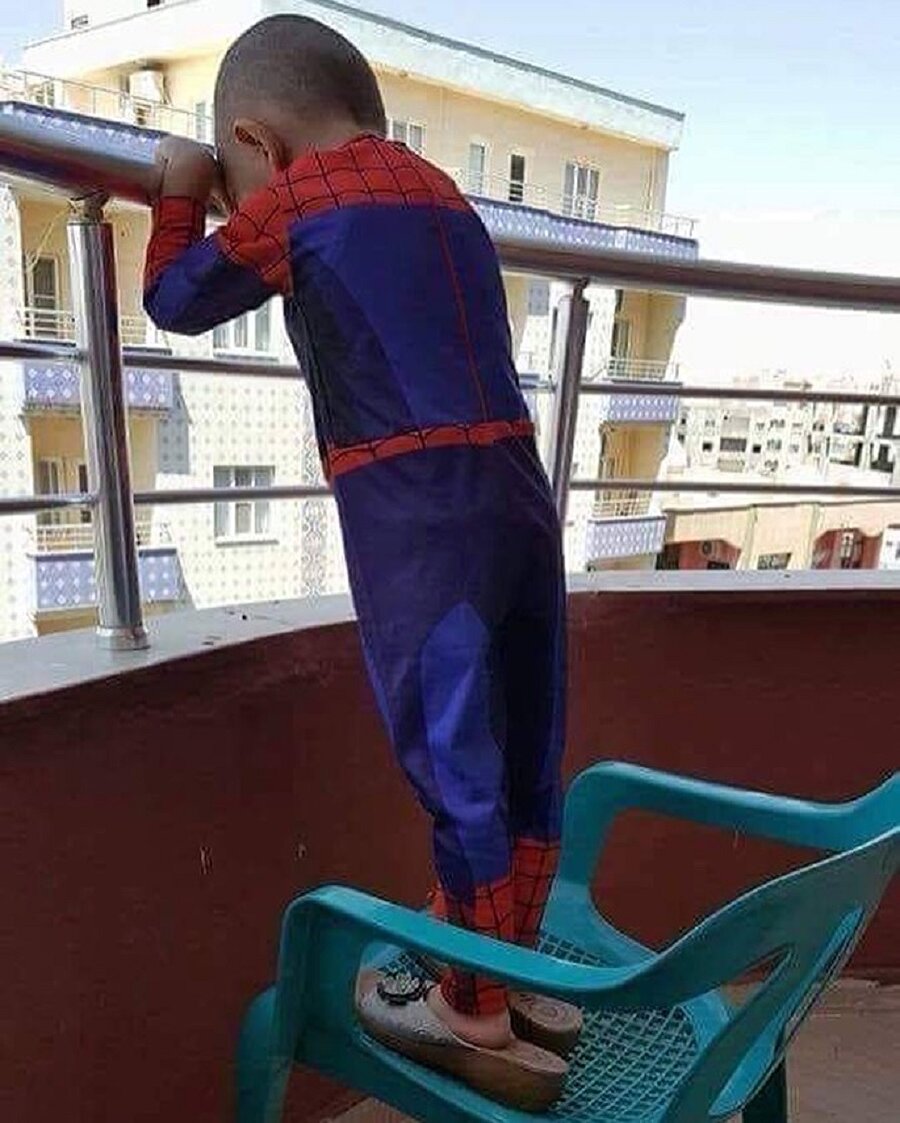 ​Siz gidin, annem benim ağlarımı yıkamış