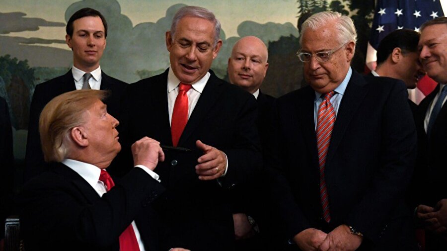 İsrail gazetesi Haaretz'de yayımlanan analizde, ülkede erken seçim kararı alınması nedeniyle Yüzyılın Anlaşması planının açıklanmadan rafa kalkabileceği belirtildi.
