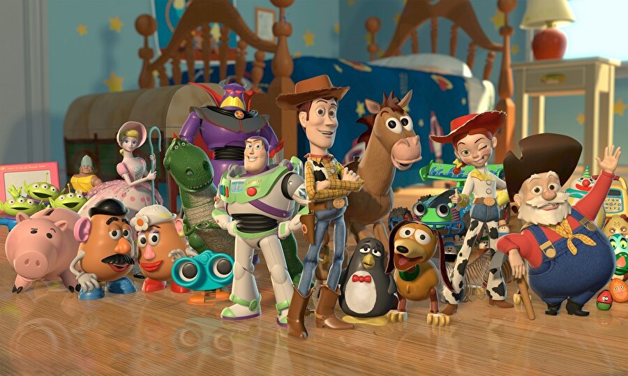 Oyuncak Hikayesi 4

                                    
                                    
                                    Josh Cooley'nin yönettiği haftanın animasyon filmi Oyuncak Hikayesi 4, Woody ve arkadaşlarının, aralarına Forky adında yeni bir oyuncağın katılmasıyla atıldıkları maceraları konu ediniyor.
                                
                                
                                
