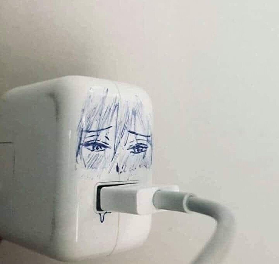 Annem zorla ağzıma yemek tıkıyor