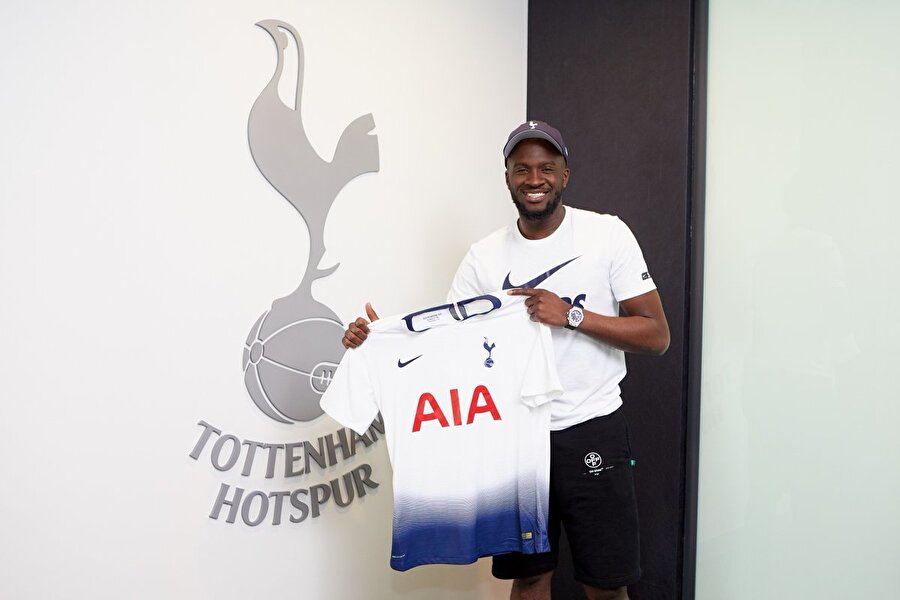 Tanguy Ndombele, Tottenham formasıyla.