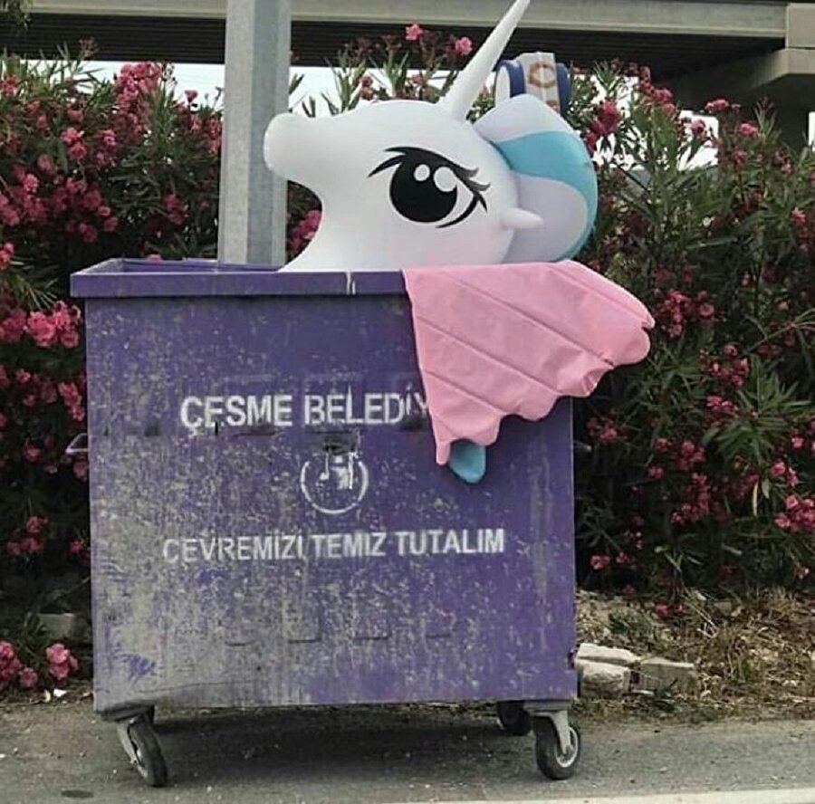 ​Kırmış kalbini...