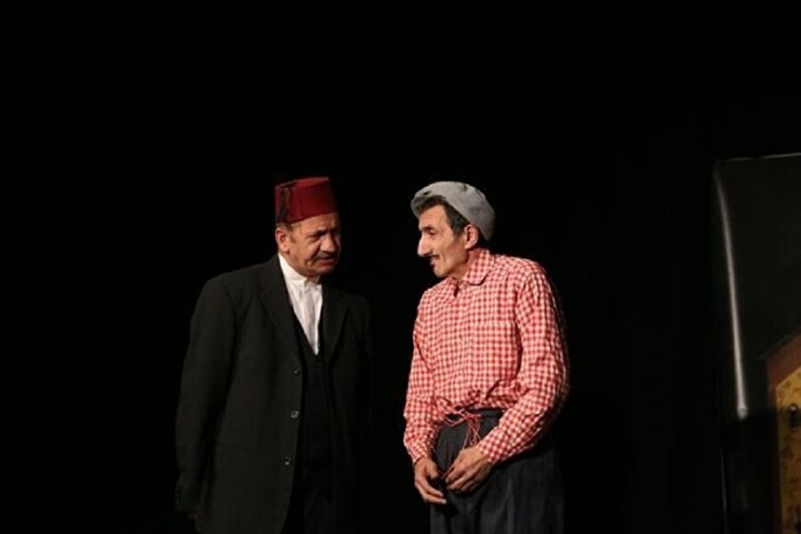 Diğeri ses etmedi bunun üzerine. Cevabını başlıkta vermişti zaten.