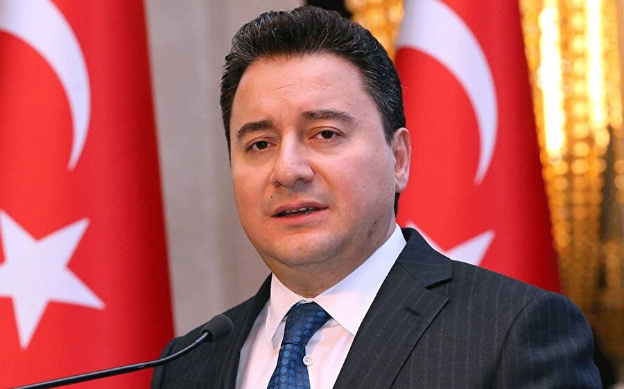 AK Parti'den istifa etmesiyle tekrar gündeme gelen eski Ekonomi Bakanı Ali Babacan