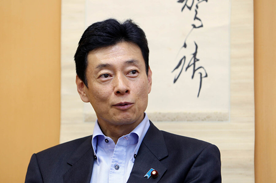 Japonya Kabine Sekreter Yardımcısı Yasutoşi Nişimura