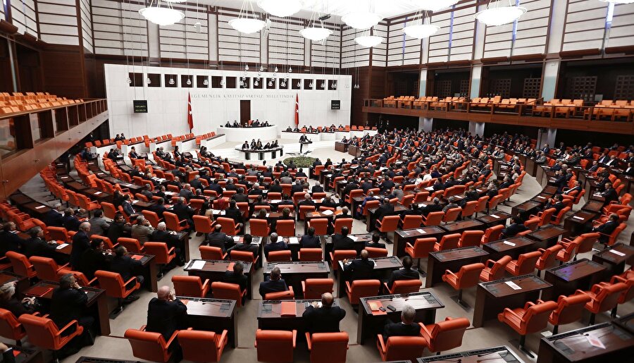 Türkiye büyük Millet Meclisi'nde bulunan dört parti de, Doğu Akdeniz konusunda hemfikir.