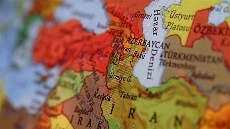 Sınırda kaçakçılarla yaşanan çatışmada bir Azerbaycan askeri omuzundan yaralandı.