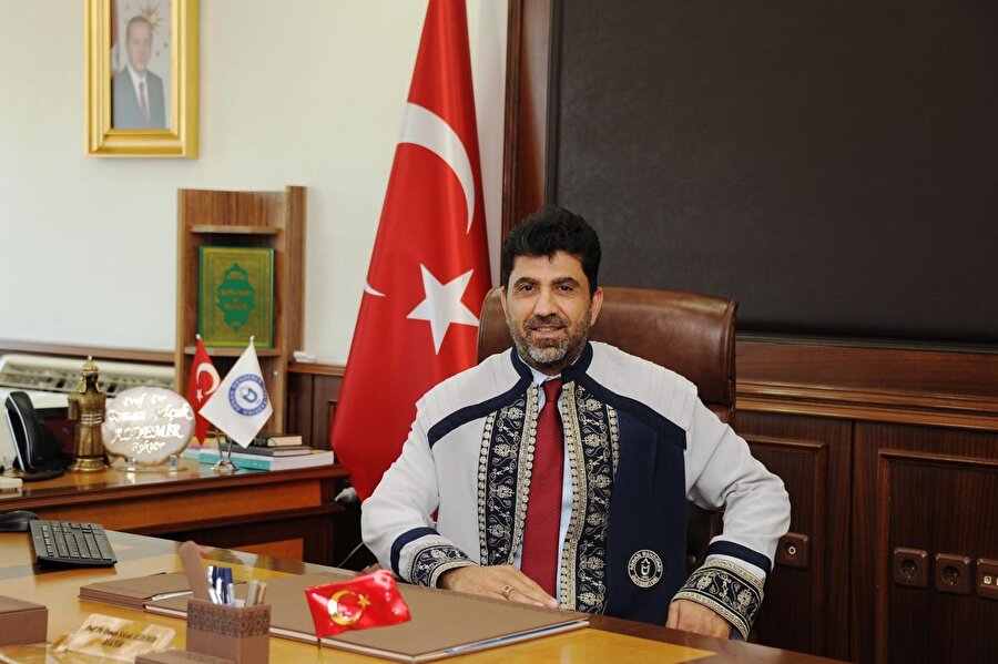 Adnan Menderes Üniversitesi Rektörü Prof. Dr. Osman Selçuk Aldemir