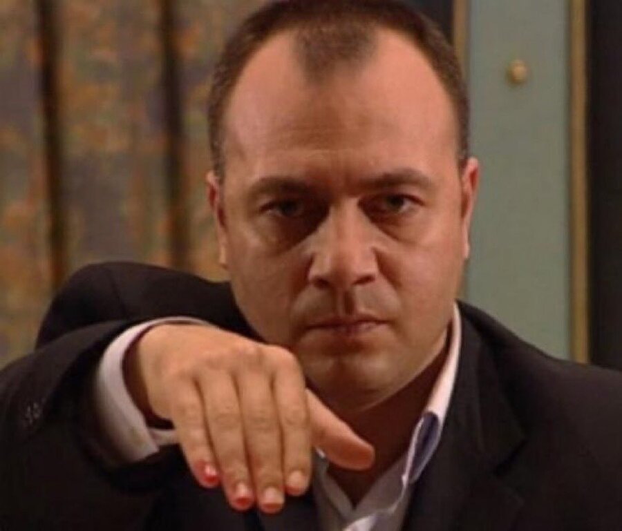 Buyurunuz, mizah dünyasının geleneksel bayramlaşma görseli