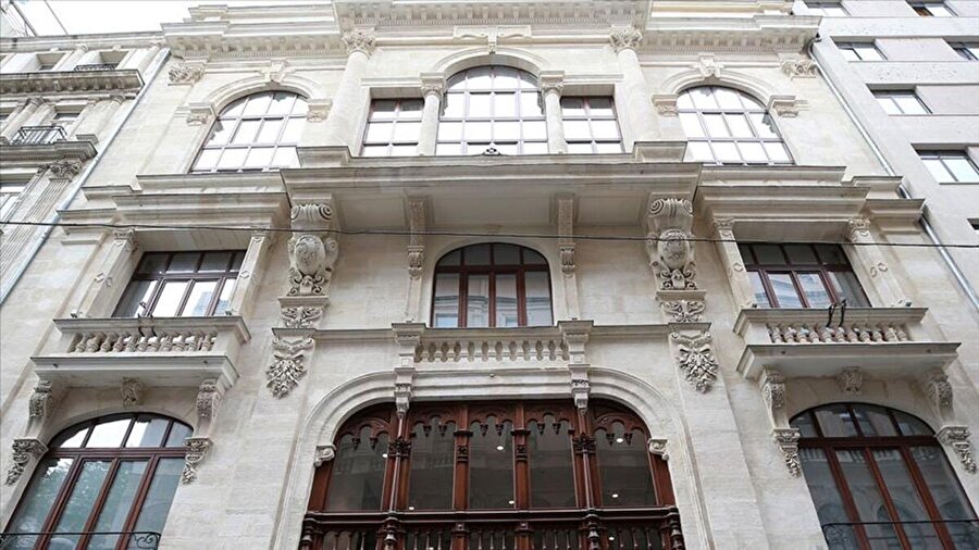 "16. İstanbul Bienali", 14 Eylül ile 10 Kasım tarihleri arasında ücretsiz olarak ziyaret edilebilecek.