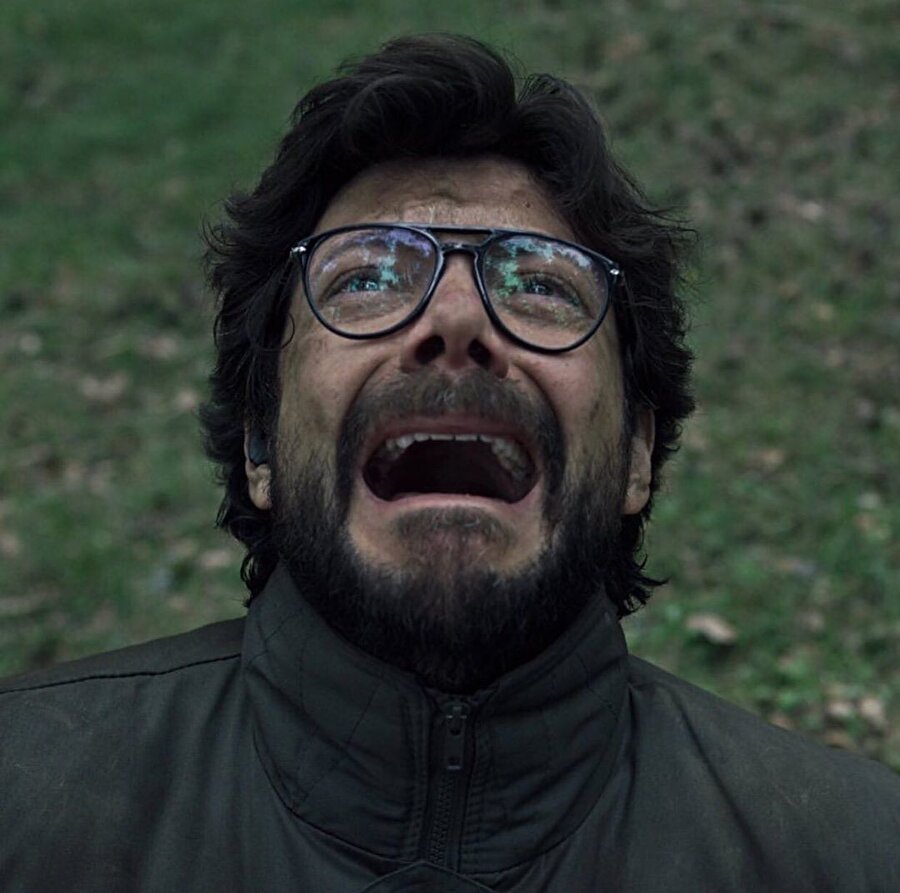 Tatil günümde alarmı kapatmayı unutmuşum